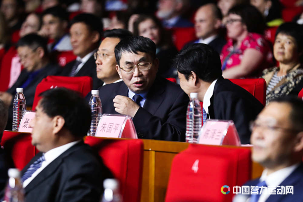 出任赛事推广大使的中国围棋协会副主席、棋圣聂卫平