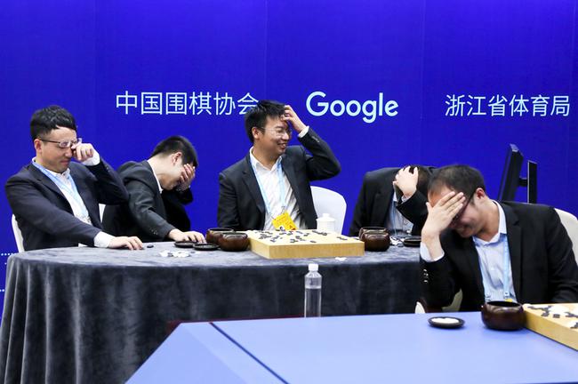 世冠不敌AlphaGo