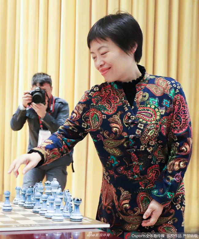 中国首位国际象棋女子世界冠军谢军